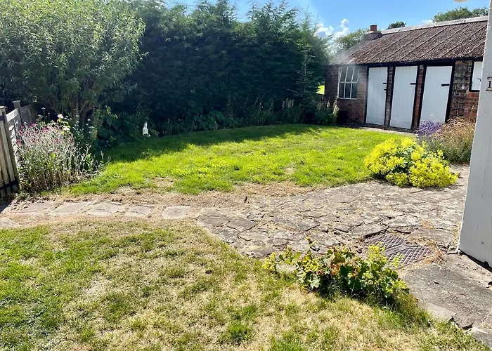 Railway - Pet Friendly With Parking